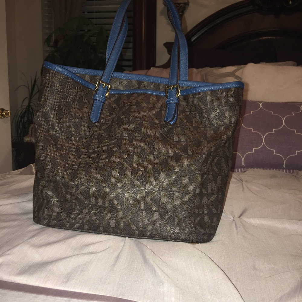 Handbag - Picture 3 of 4